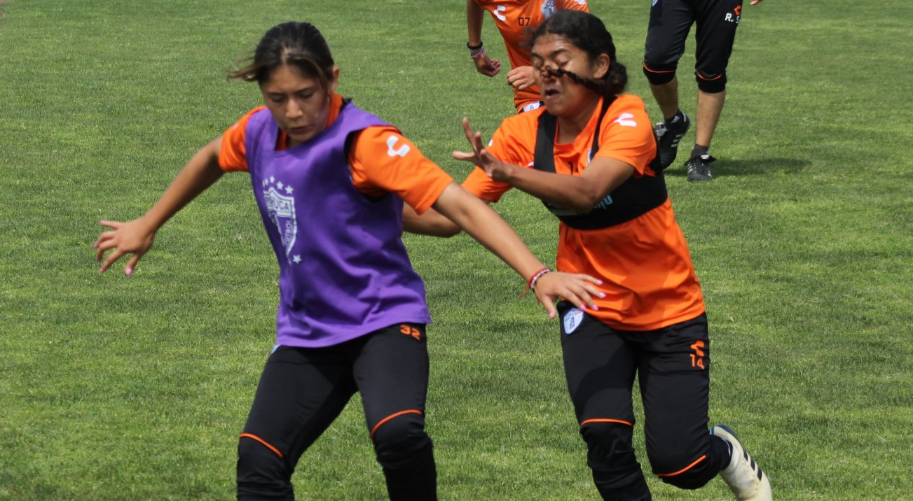 Tuzas visitan a Xolas en la Liga Femenil