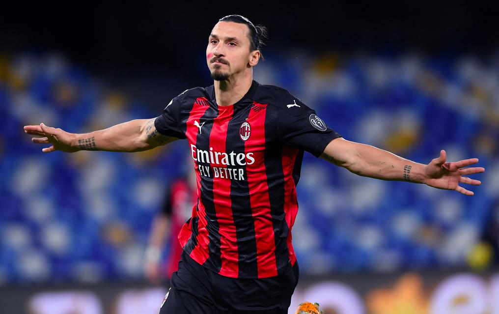 Zlatan marca doblete en victoria 3-1 del Milán frente al Napoli