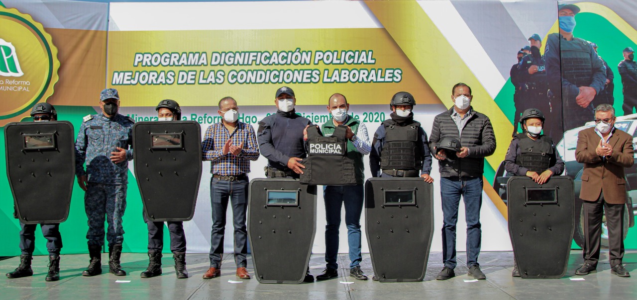 Entregan equipo a policías de Mineral de la Reforma