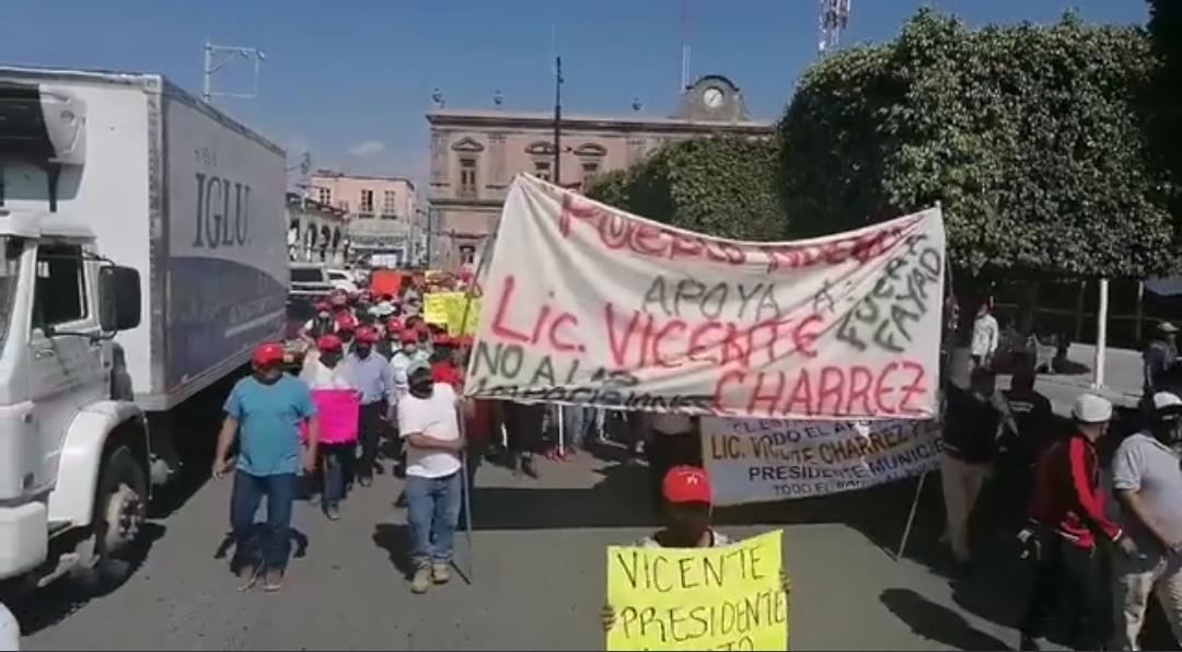 Habitantes realizan marcha en Ixmiquilpan