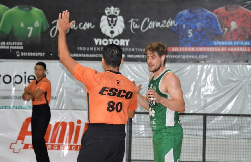 ¿Te interesa ser árbitro de basquetbol? Te contamos cómo lograrlo