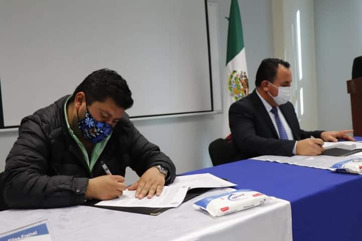 Signan convenio educativo Mineral del Monte e Instituto Elise Freinet