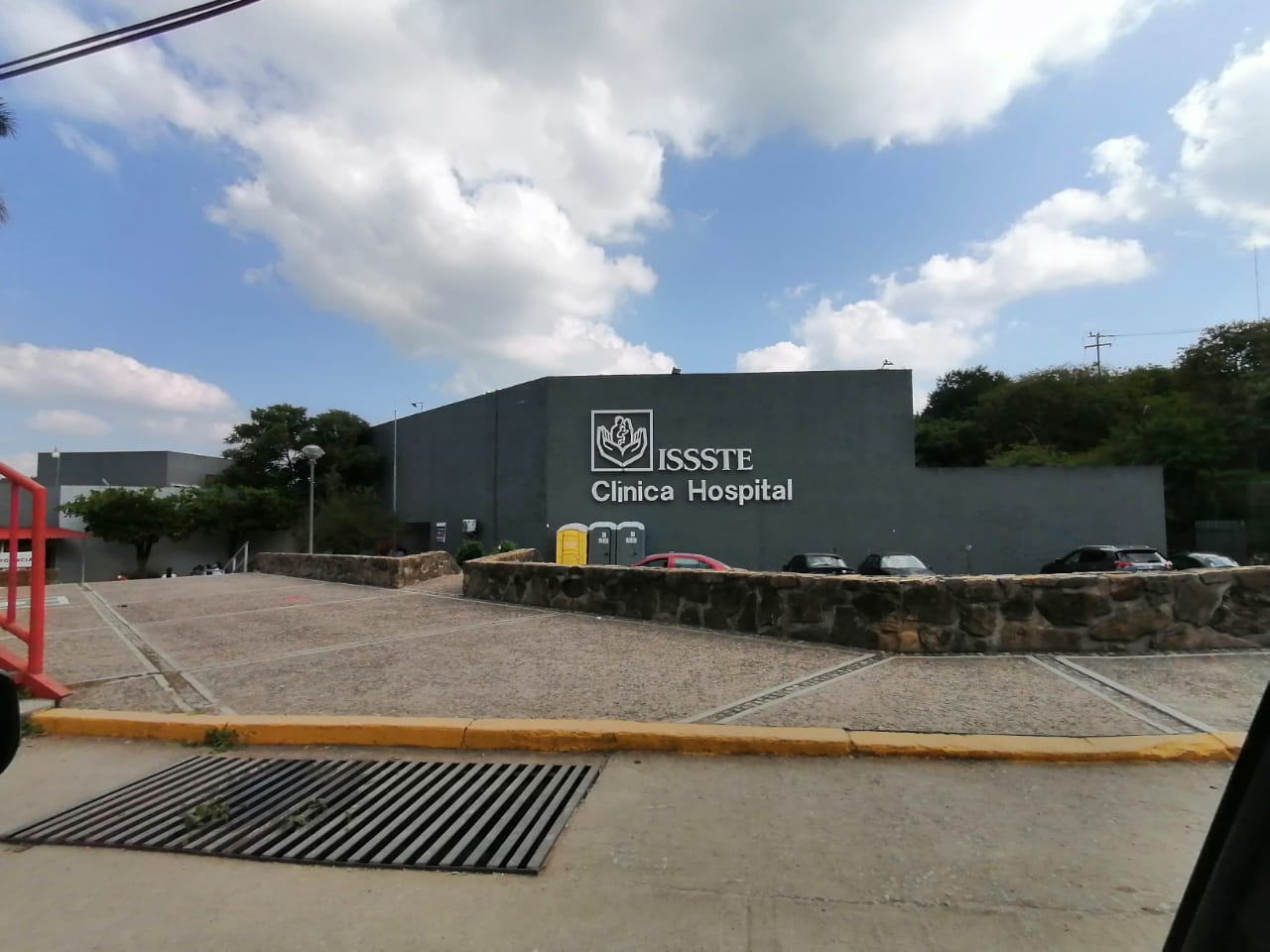 Beneficiarios del ISSSTE Huejutla denuncian negligencia