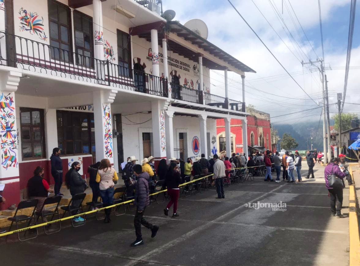 Abuelitos de Tenango de Doria esperan vacuna anti Covid-19