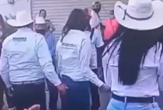 Video: David Monreal supuestamente manosea a una mujer