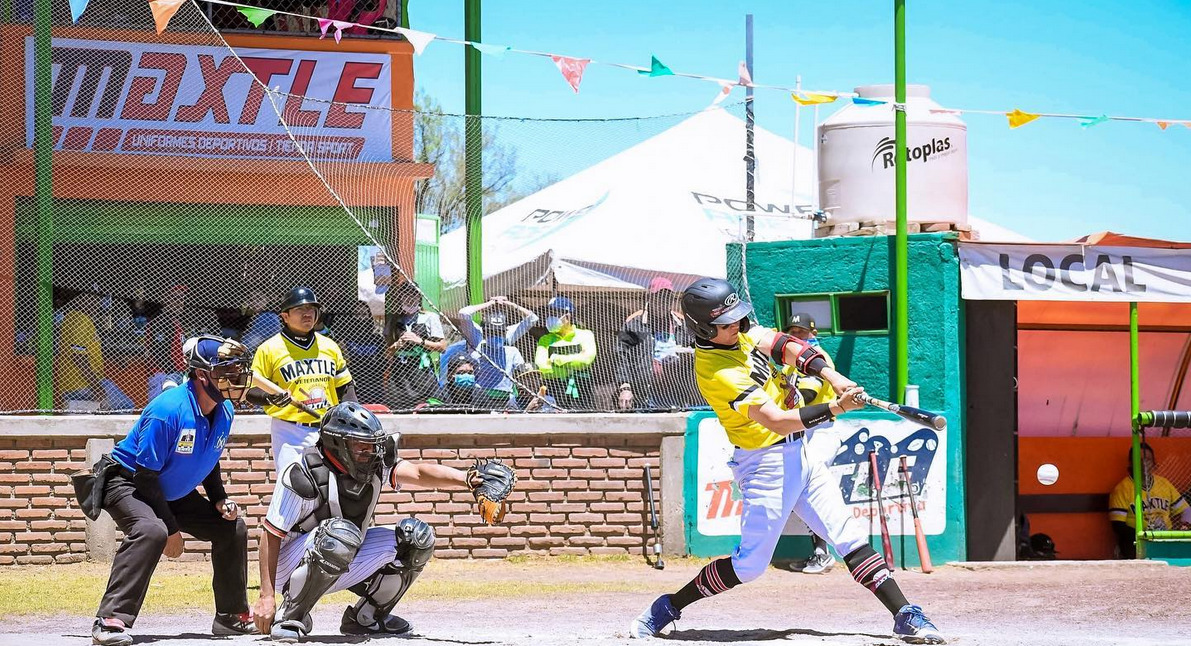 Veteranos Maxtle se queda con el subcampeonato del Santo Torneo