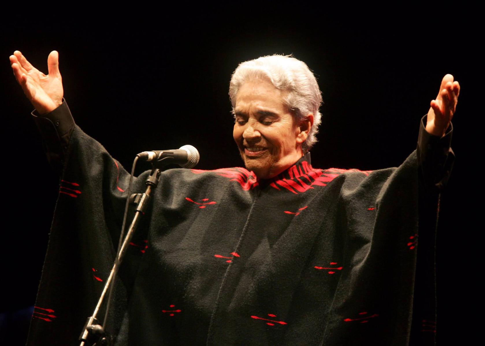 Recordando a Chavela Vargas y su singular estilo ranchero