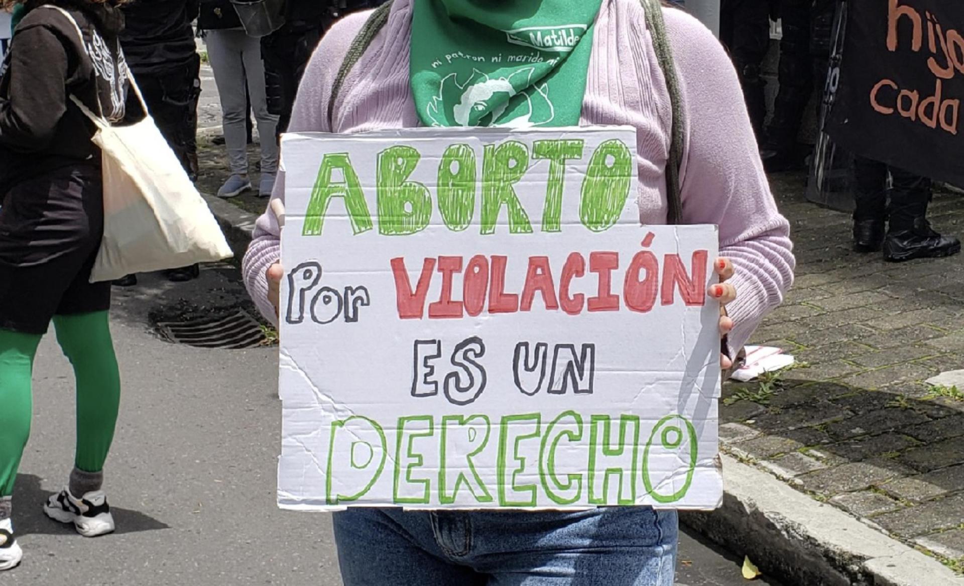 Pide CNDH a Congreso local garantizar derechos de mujeres acusadas por abortar