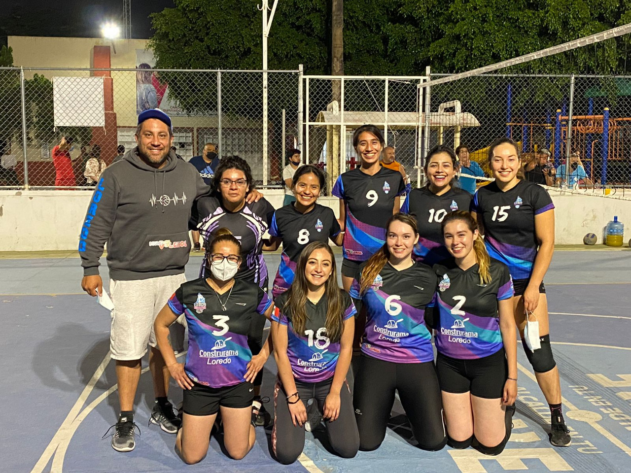 Lobos Huichapan Femenil abre con triunfo en la temporada de voleibol