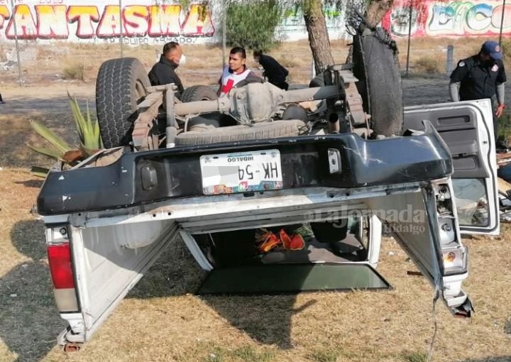 Volcadura en la México-Pachuca deja al menos 6 heridos