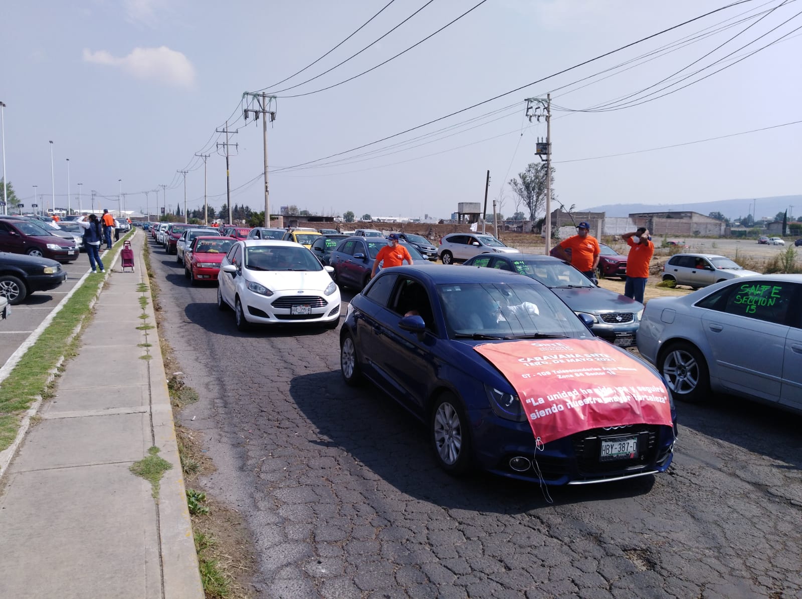 Sección 15 del SNTE reanuda paro de labores y bloqueos por falta de pago