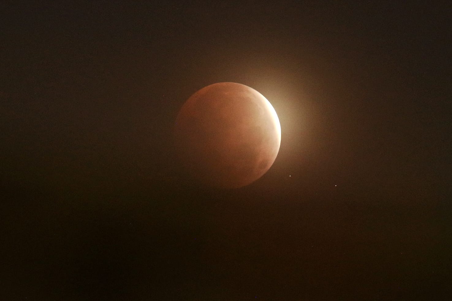 Fotos | Así se vivió el eclipse de Luna de Sangre y la Superluna en México