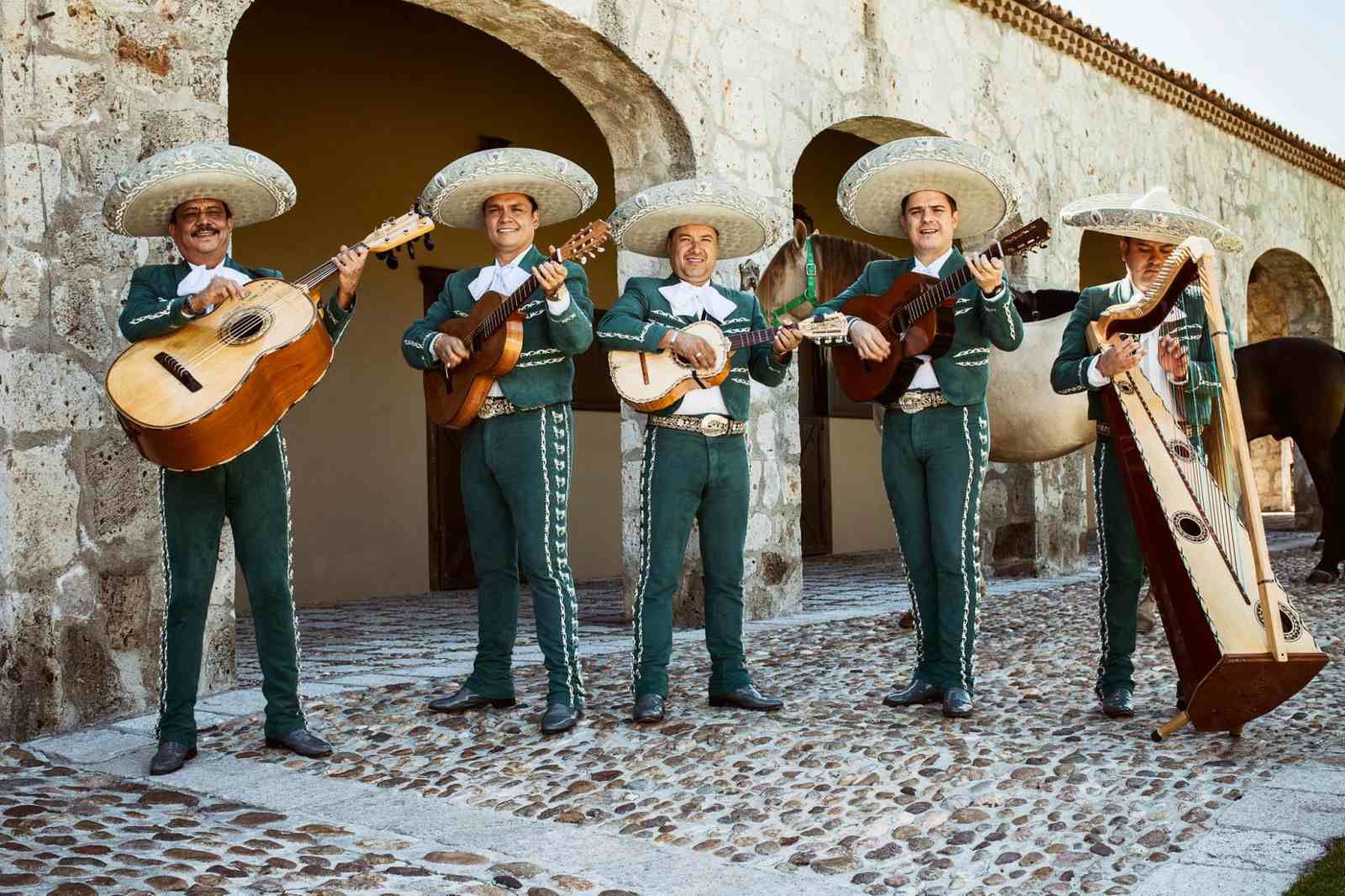 Día de las Madres, cuánto cuesta una serenata