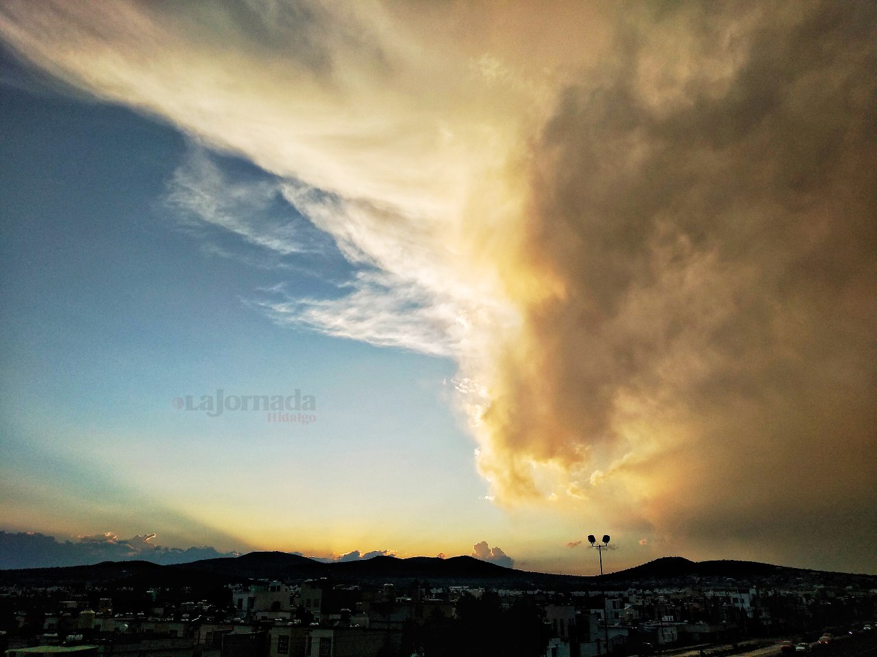 Clima Hidalgo: Viento por la tarde noche