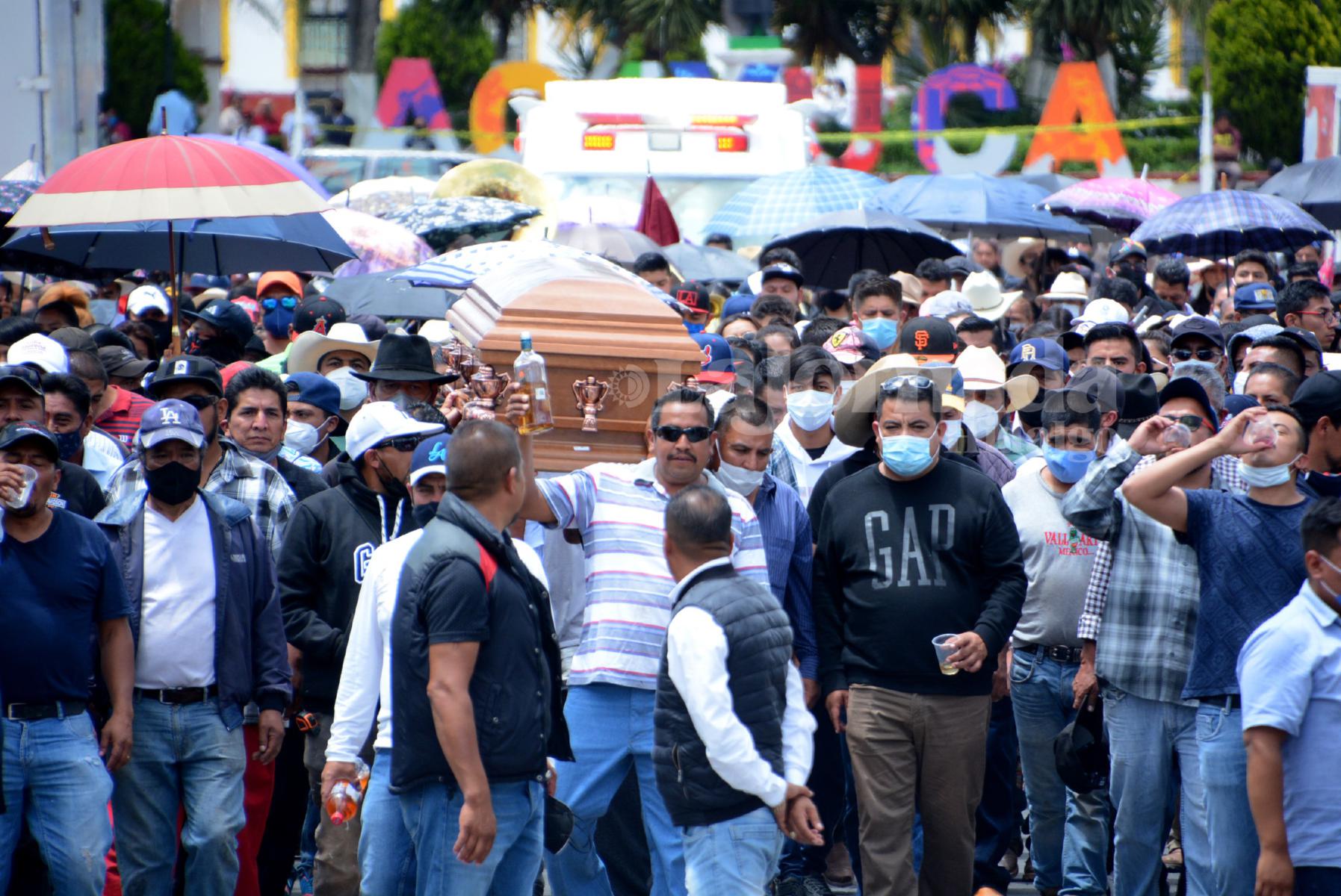 “Fueron profesionales los que mataron a mi esposo”: viuda de exalcalde de Zapotlán