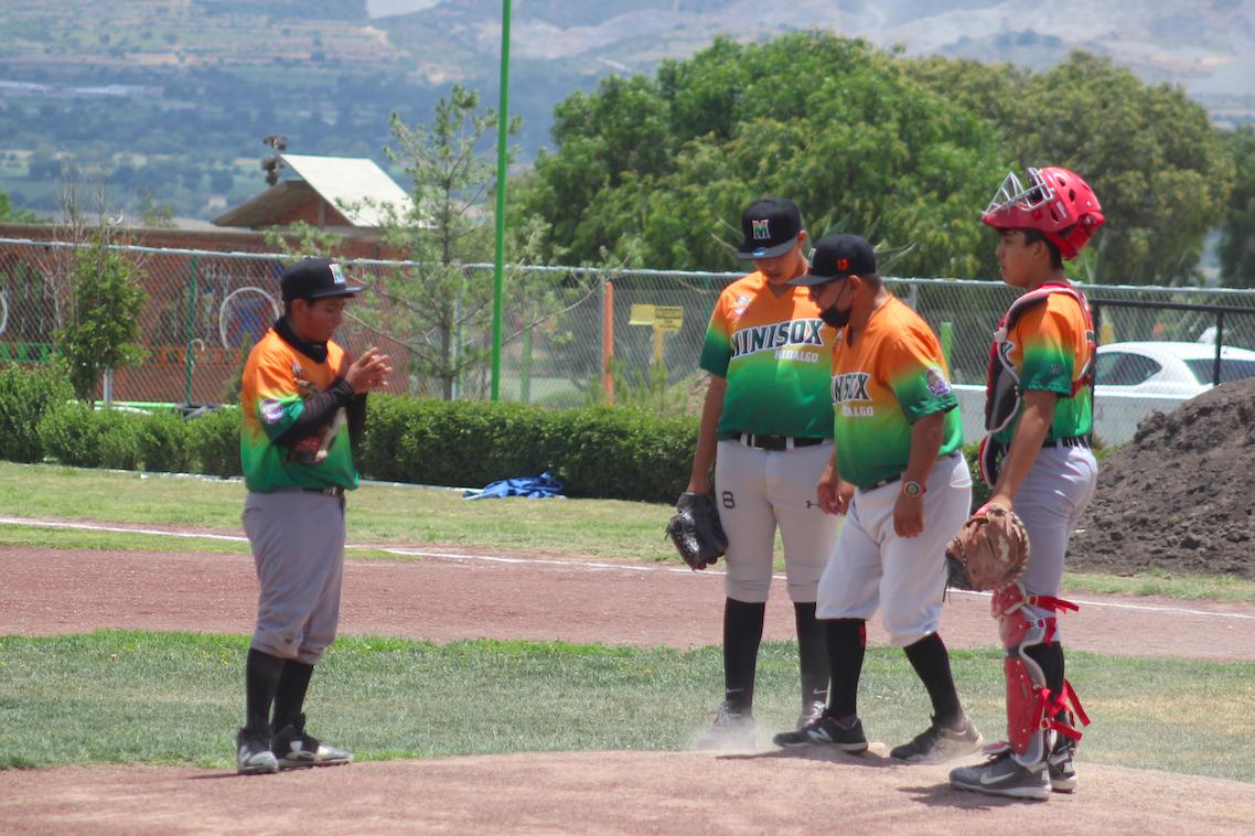 Inicia la clínica de Cuba-Mx-Pro en Rancho Beisbolero