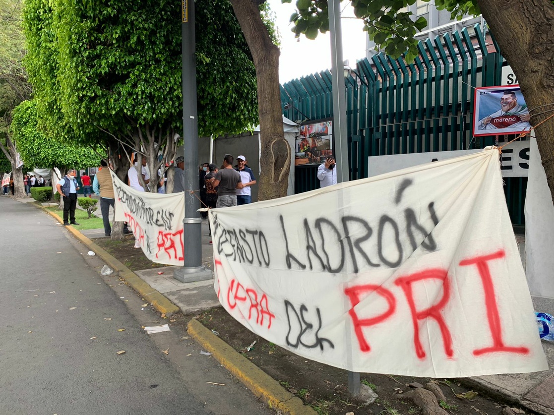 PRI estatal condena los actos violentos ocurridos en la sede nacional