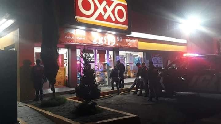 Asaltan Oxxo de Bosques Ibiza en Tizayuca