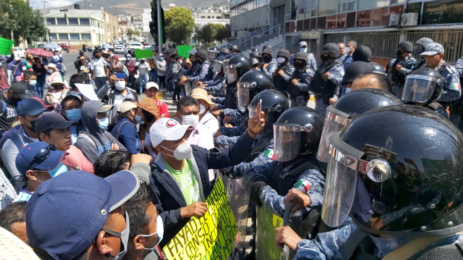 Connato de bronca en Palacio de Gobierno; reportan varios heridos