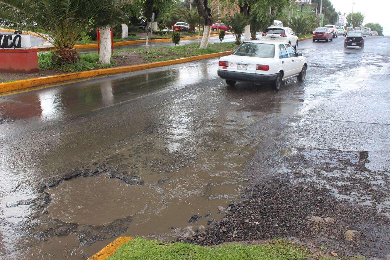 Pachuca necesita repavimentación total, el pavimento inservible