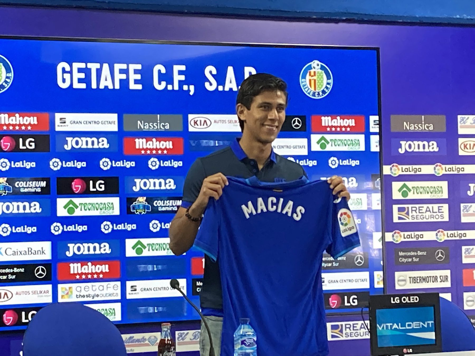 JJ Macías fue presentado con el Getafe