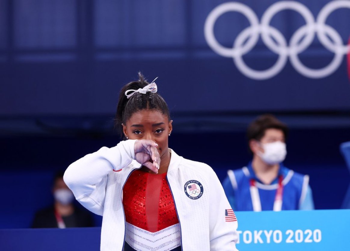 Simone Biles se retiró de competencia por “salud mental”