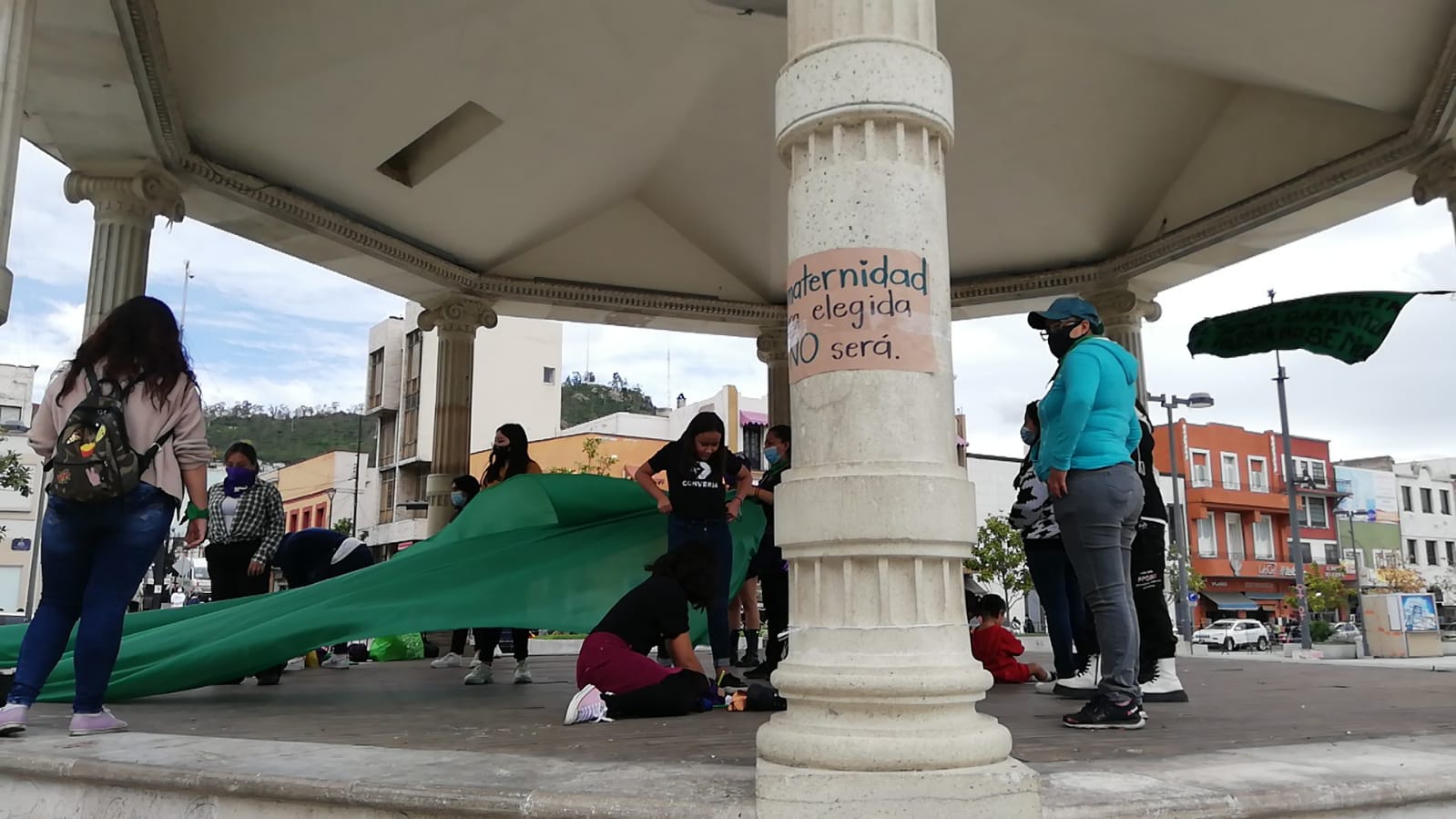 Activistas celebran promulgación de Interrupción Legal del Embarazo