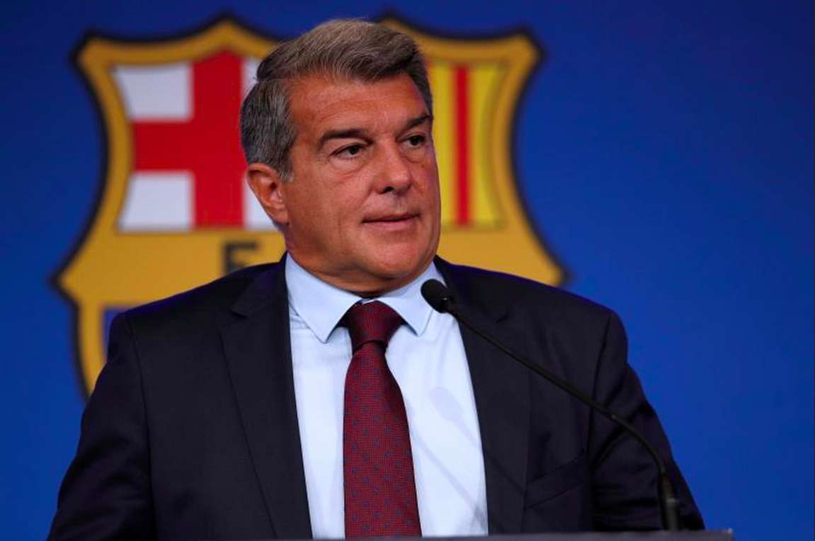 Renovar a Messi ponía en peligro al Barcelona: Joan Laporta