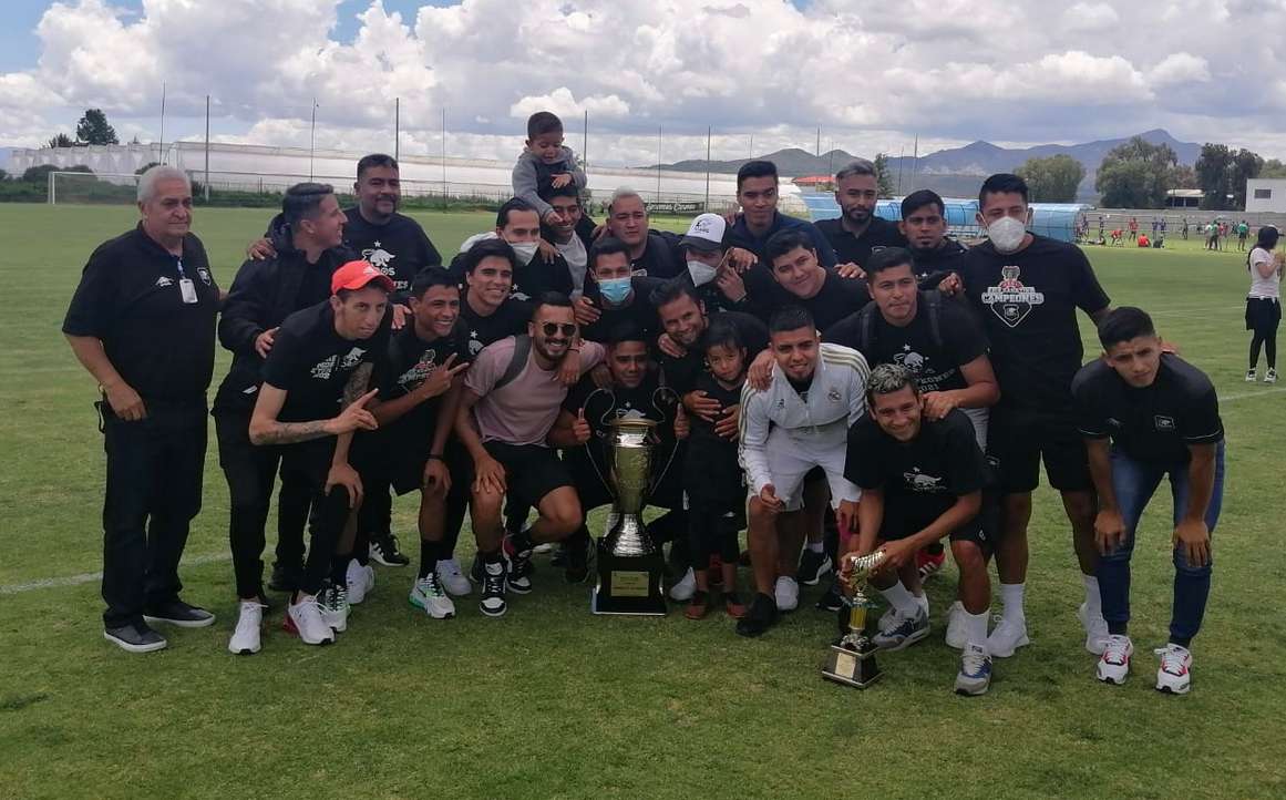 Toros de México, campeones de la Liga Sabatina de Futbol