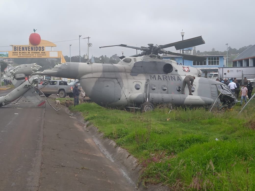 Caída de helicóptero de la Marina deja 4 lesionados