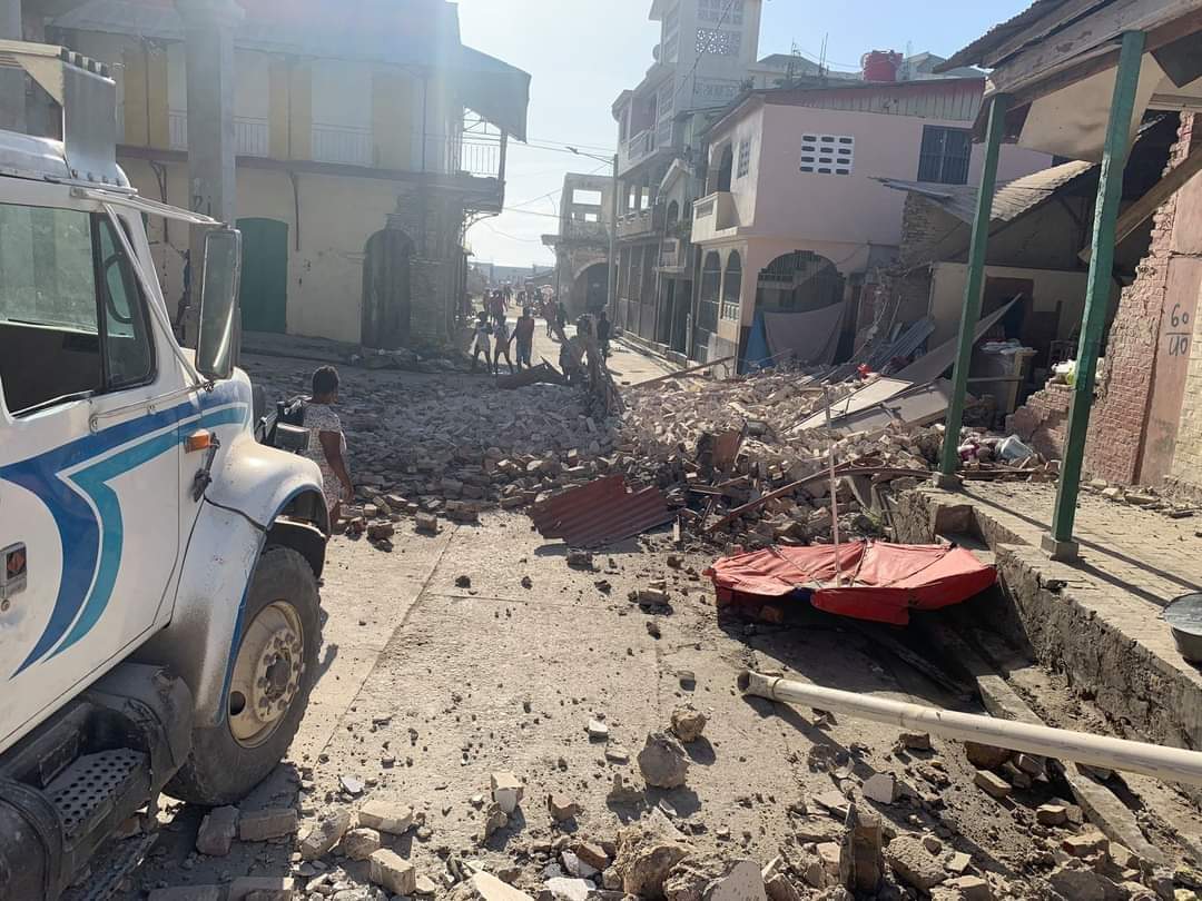 Fuerte sismo sacude Haití; se siente por todo el Caribe