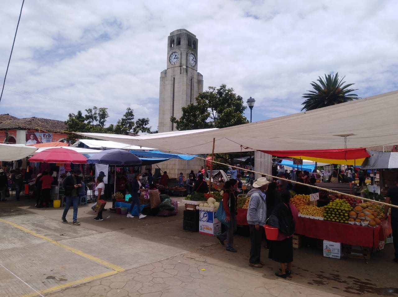 Pedirán certificado de vacunación a visitantes en Acaxochitlán; y a tianguistas en Tenango de Doria