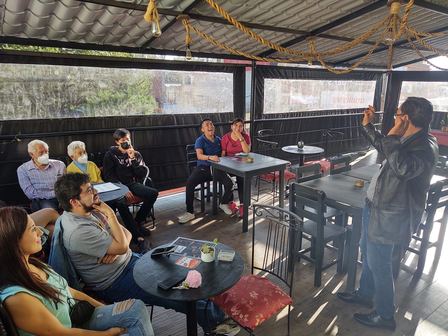 Librería Mestiza realiza el taller de poesía “Contemplar al verso”