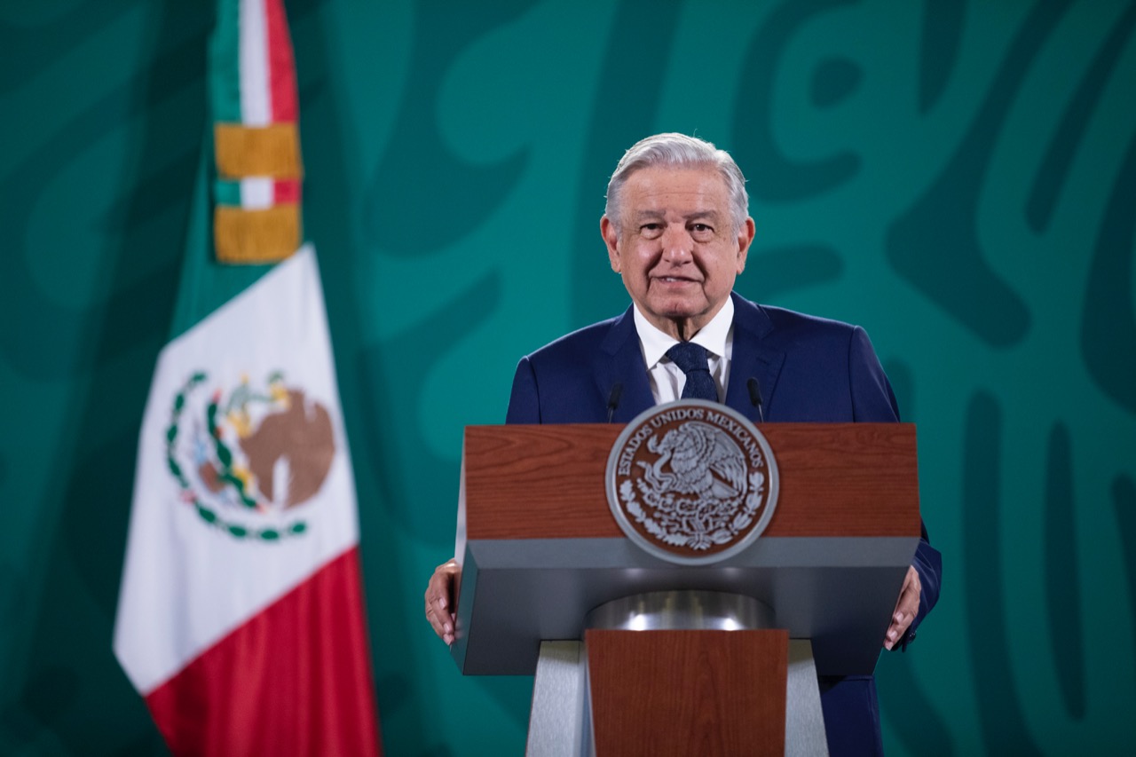 AMLO anuncia vacunación vs Covid para menores con alguna enfermedad