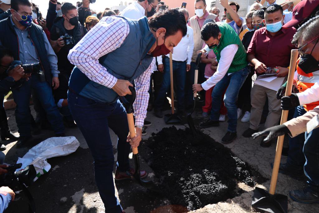 Con “Bacheatón” quiere gobierno tapar 20 mil baches