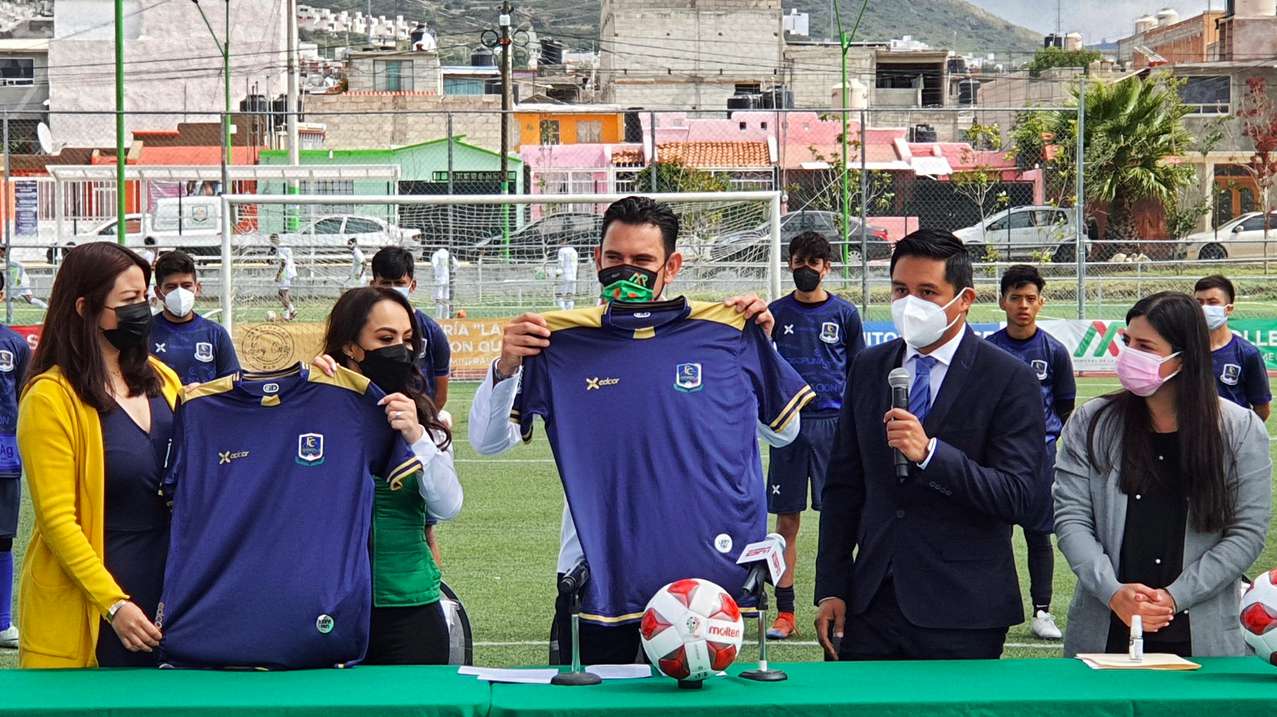 Presentan a los Guerreros de la Plata