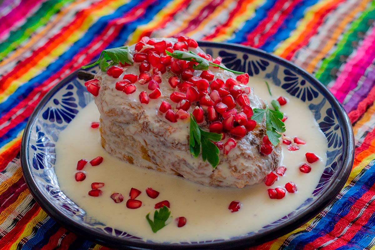 ¿Cómo se hacen los Chiles en nogada?