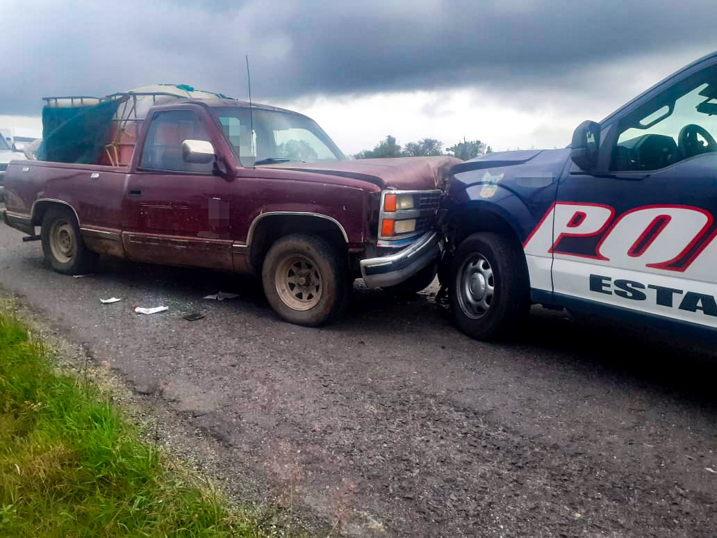 Choca patrulla mientras huía con presunto huachicol