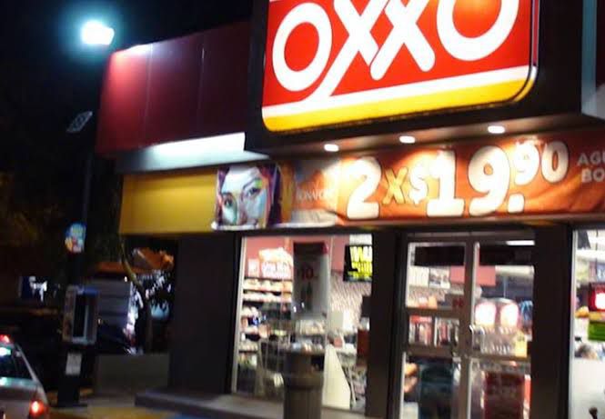 Asaltan Oxxo del fraccionamiento haciendas de Tizayuca