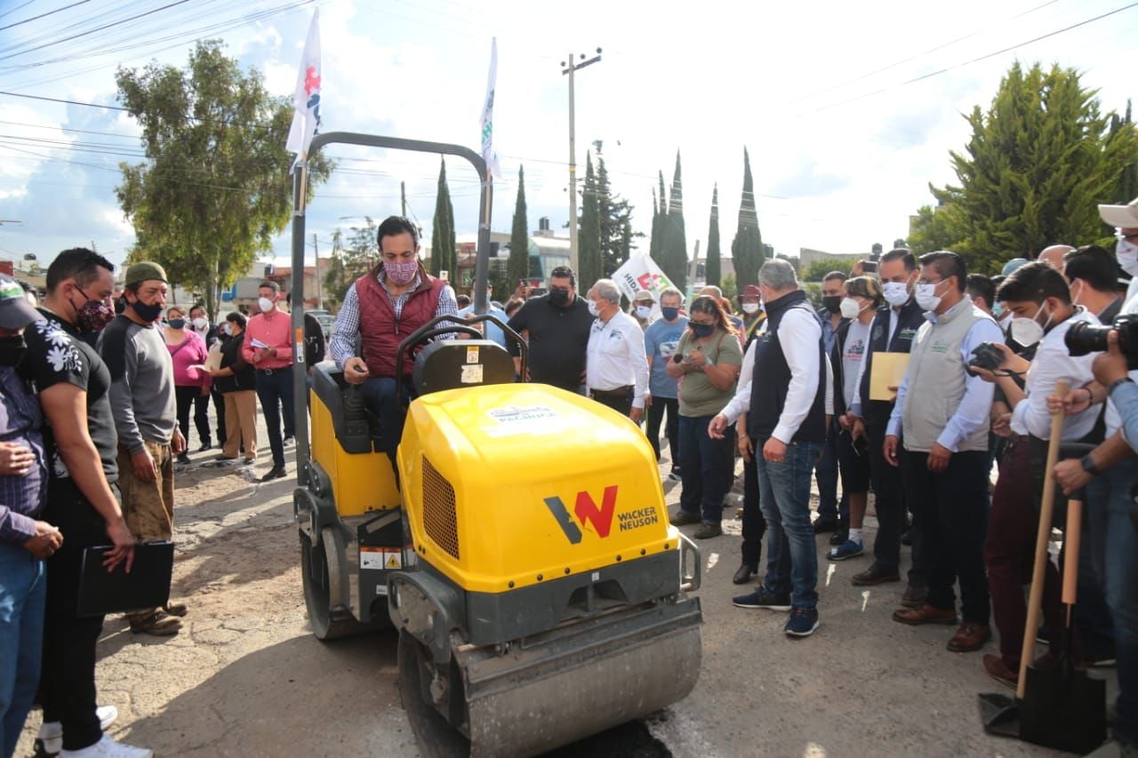 Omar Fayad da banderazo a “Bacheatón” en Pachuca