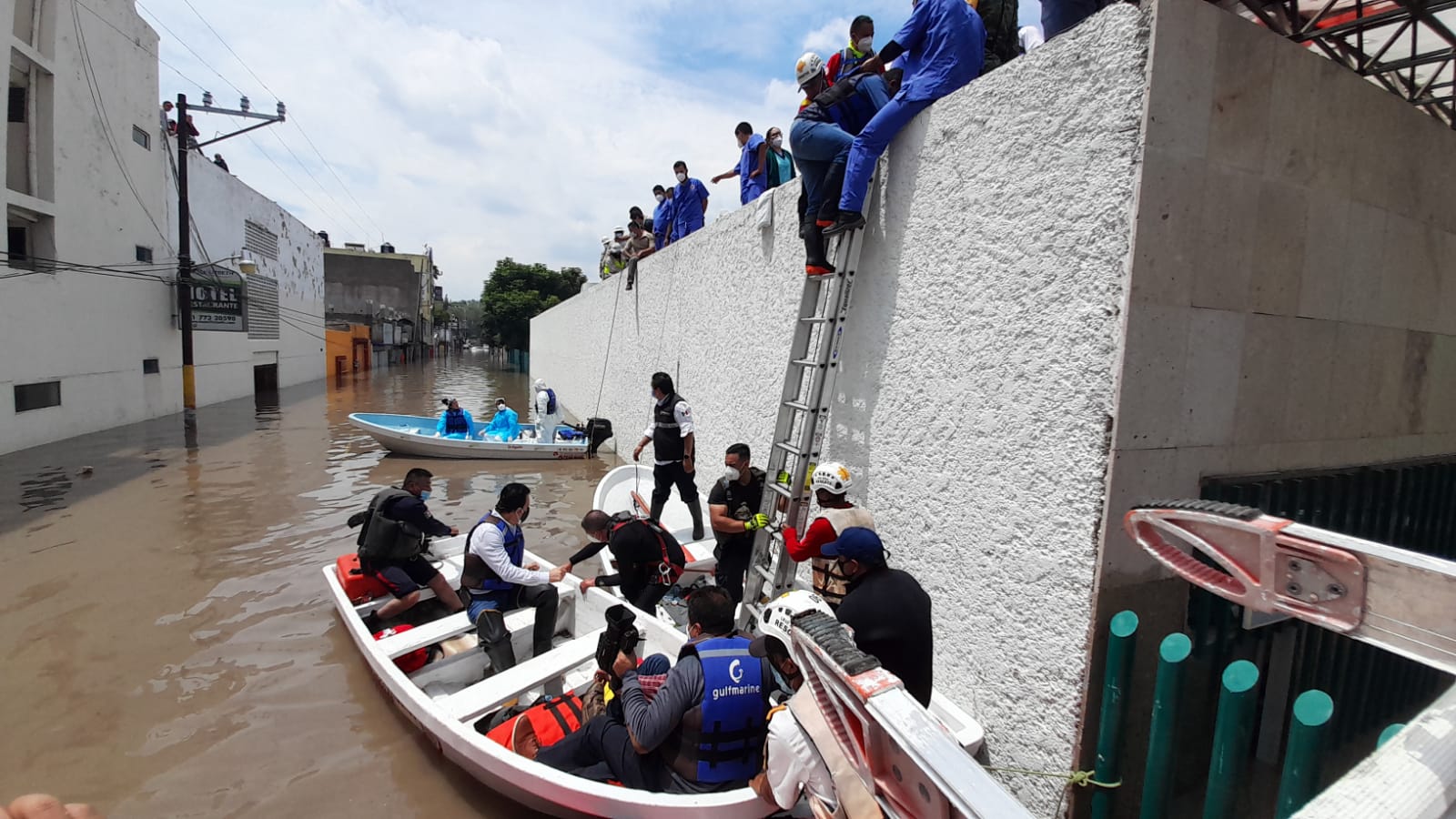 En 20 minutos se inundó hospital del IMSS en Tula