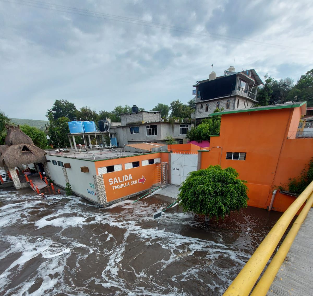 Confirma gobierno muertes en Tula a causa de las inundaciones