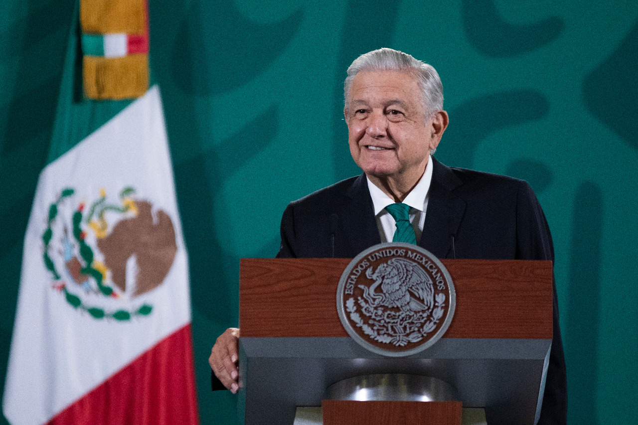 UNAM debe “reformarse”, sostiene López Obrador