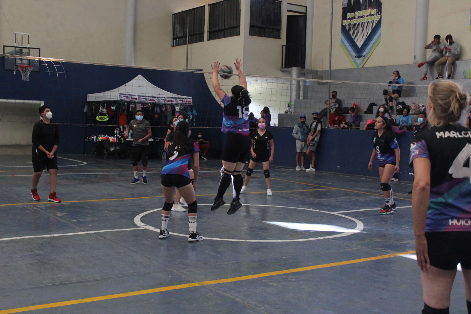 Ardillas I, campeón del torneo en de voley en CEUMH