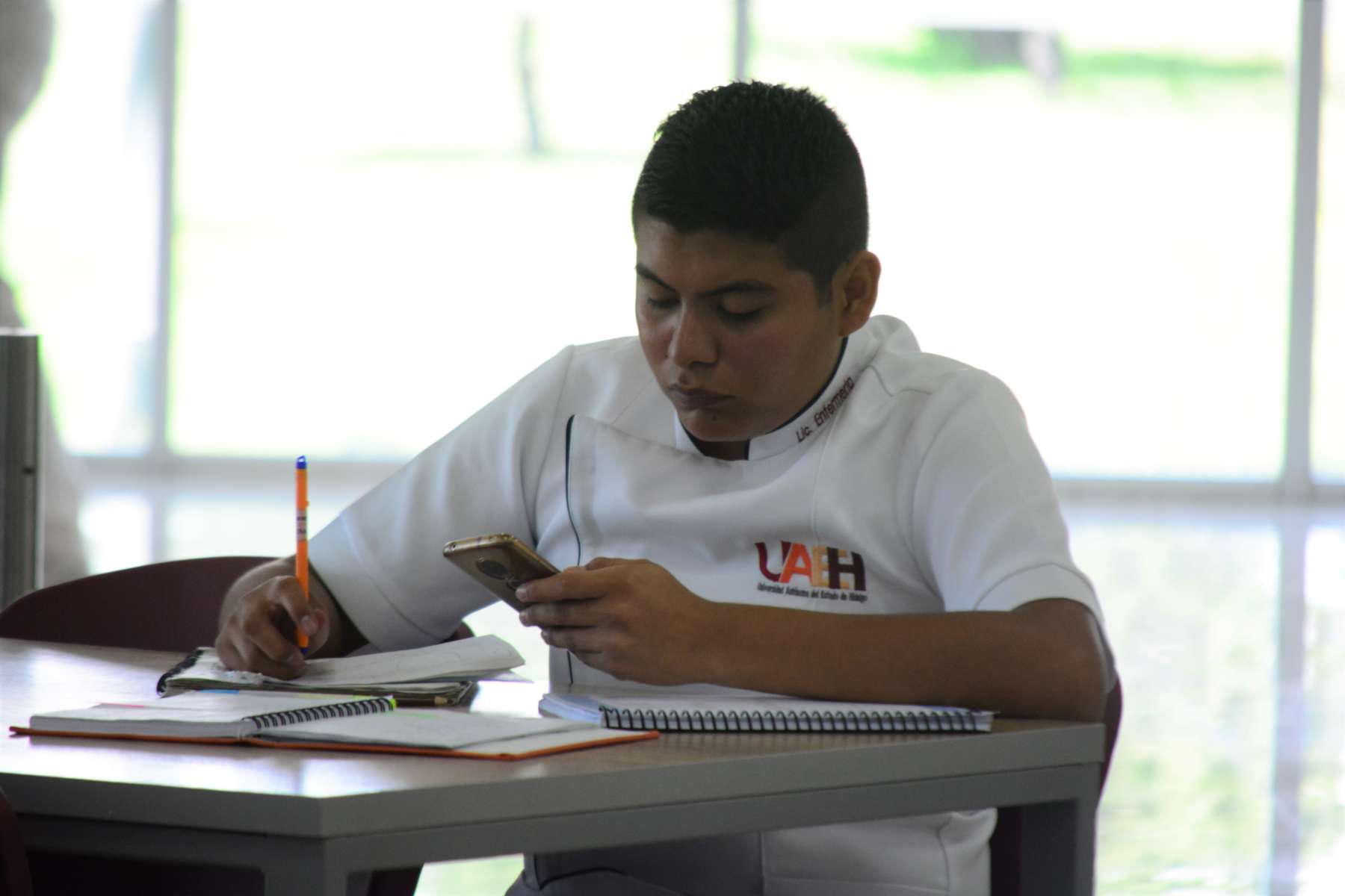 Abren convocatoria para licenciaturas en la UAEH