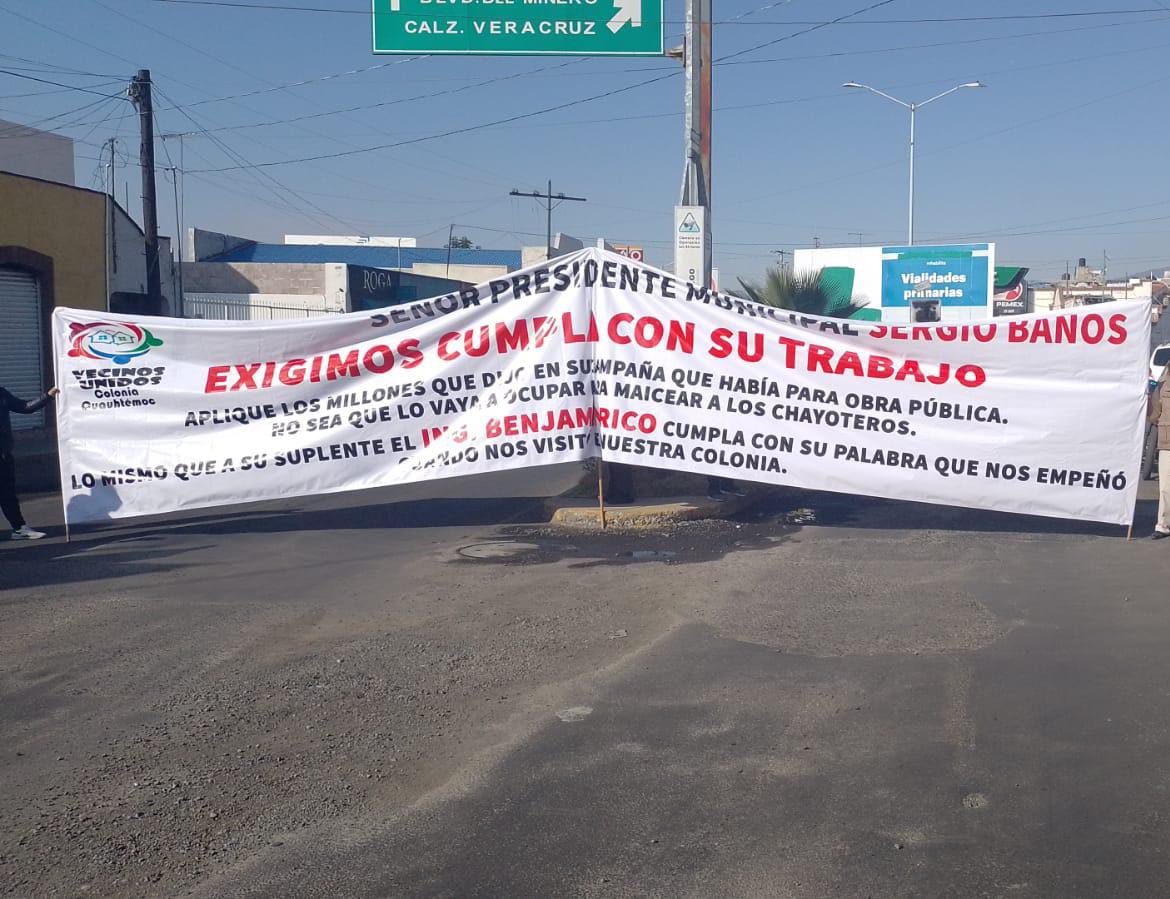 Vecinos de la Cuauhtémoc exigen a alcaldía de Pachuca repavimentación