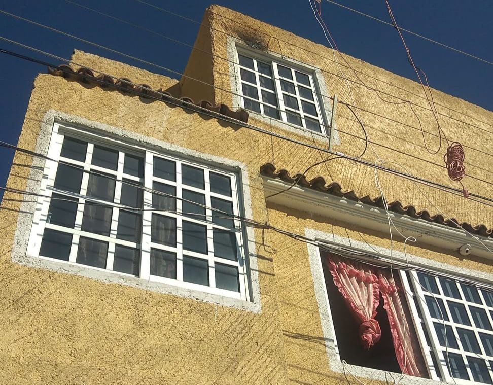 Hombre resulta lesionado tras corto circuito en Tizayuca