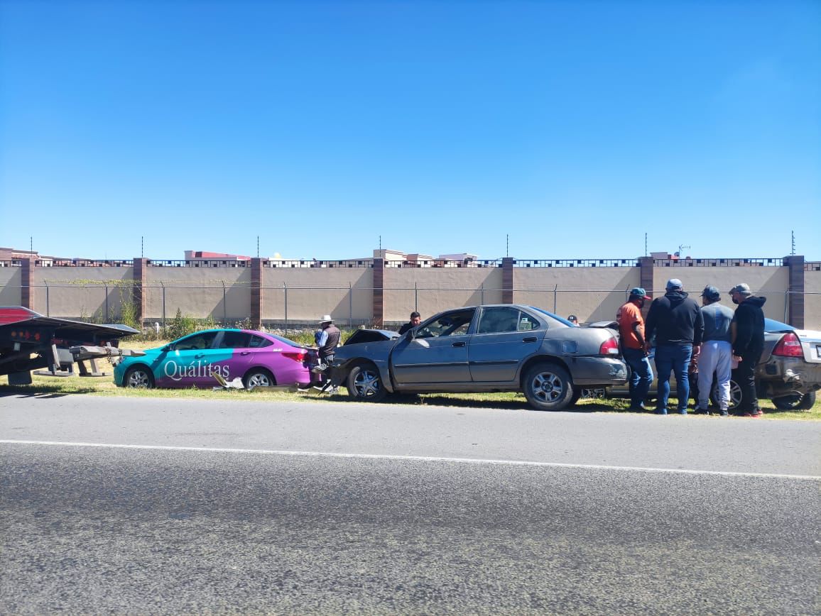 Autos a exceso de velocidad provocan accidente en la México-Pachuca