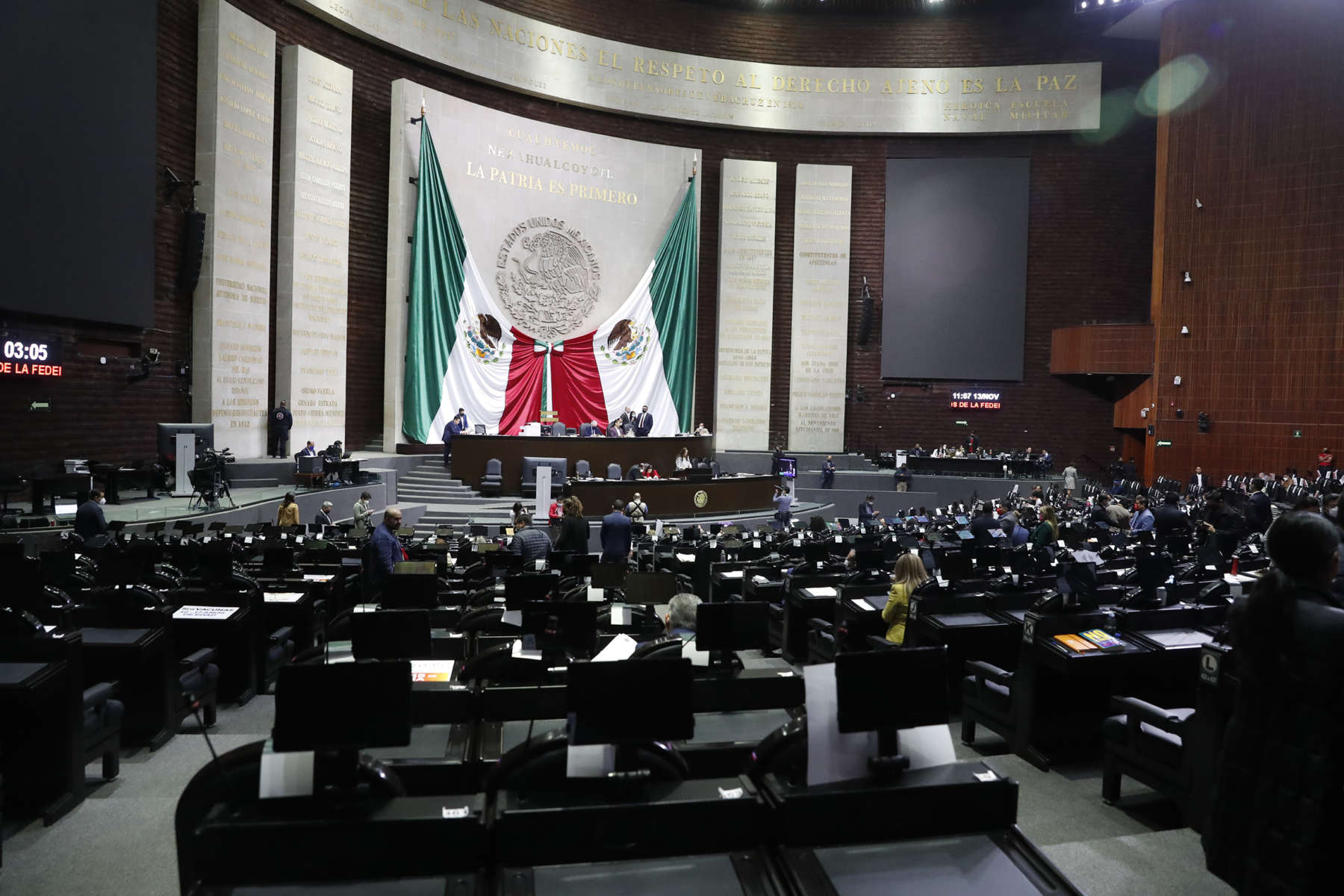 Diputados federales priistas se suman en la Reunión Plenaria