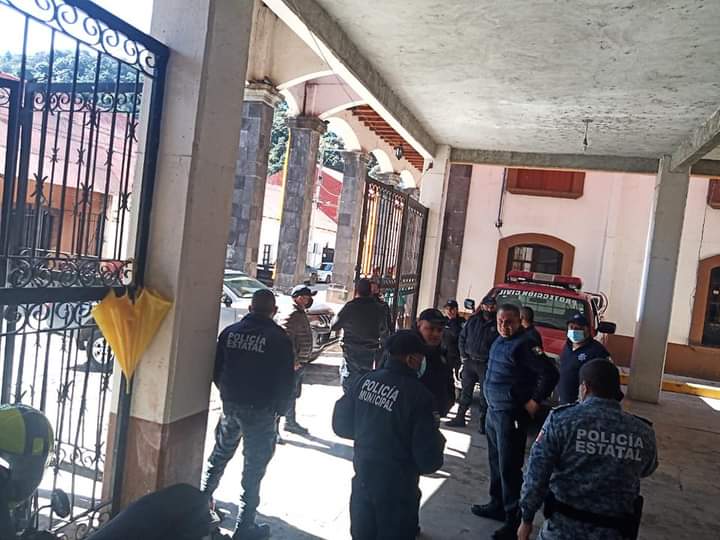 Policías de Omitlán se van a paro, exigen mejores condiciones para laborar